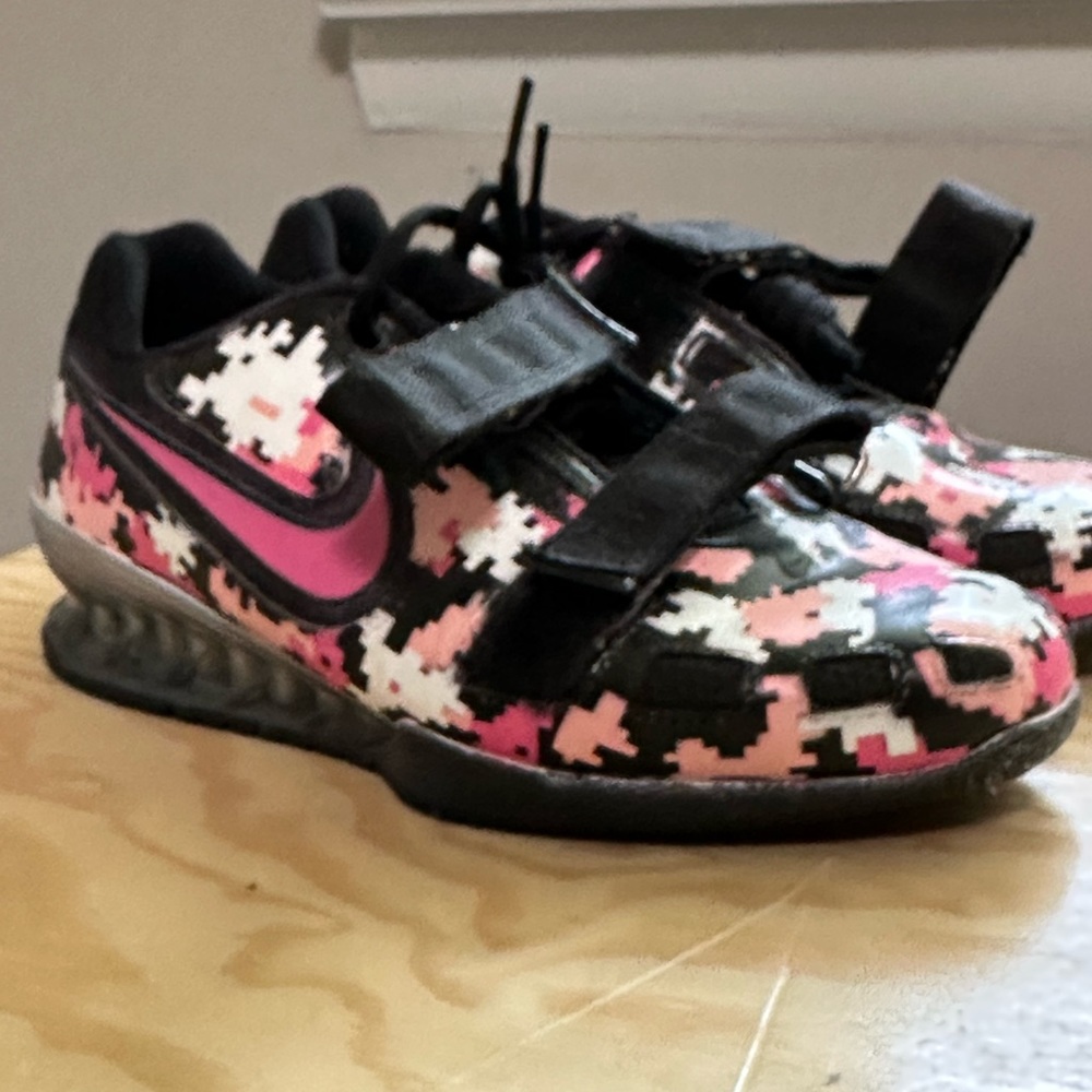Nike Romaleo - pink digi-cam